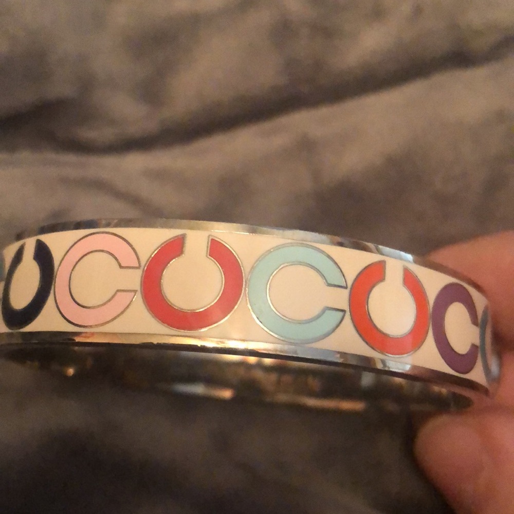 Coach oval bangle - Picture 4 of 4